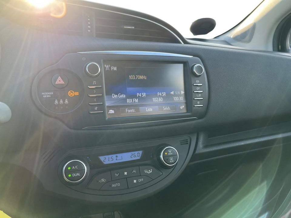 Toyota Yaris 1,5 Hybrid H2 Premium e-CVT 5d