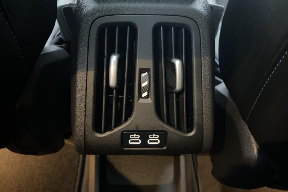 BMW iX1 eDrive20 M-Sport 5d