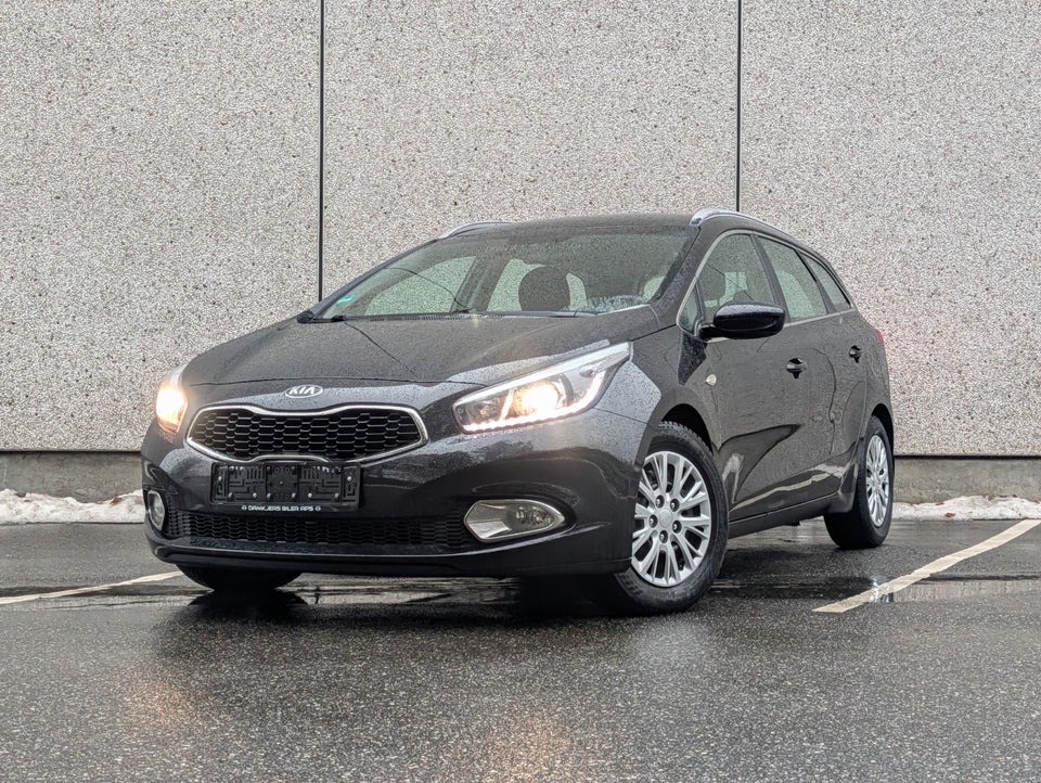 Kia Ceed 1,6 CRDi 128 World Cup SW 5d