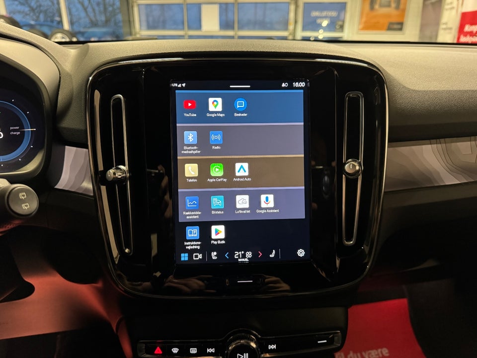 Volvo XC40 P8 ReCharge Twin Plus 5d