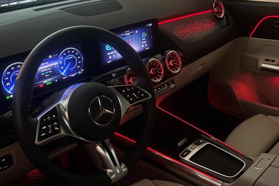 Mercedes EQA250+ Progressive 5d