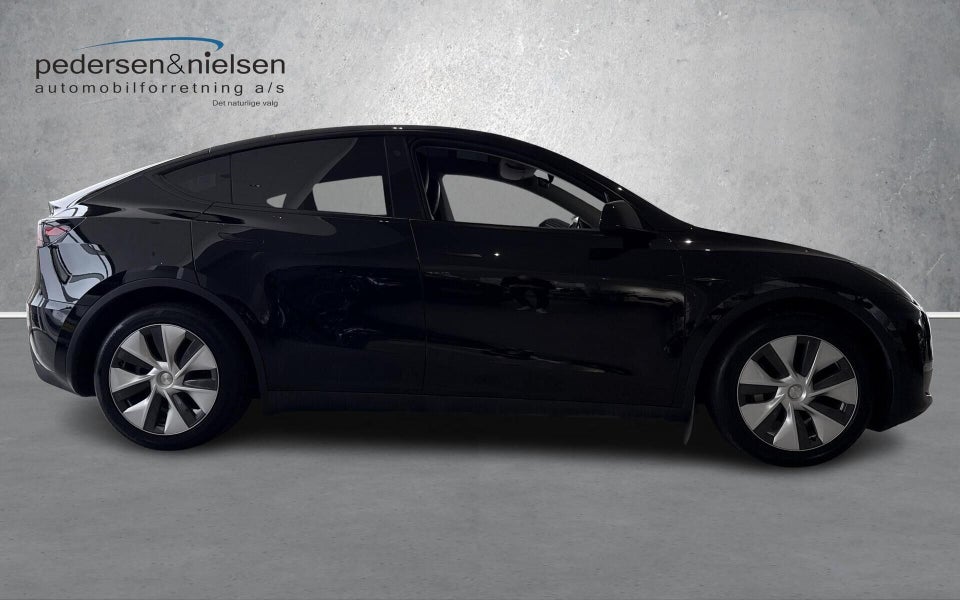 Tesla Model Y Long Range AWD 5d