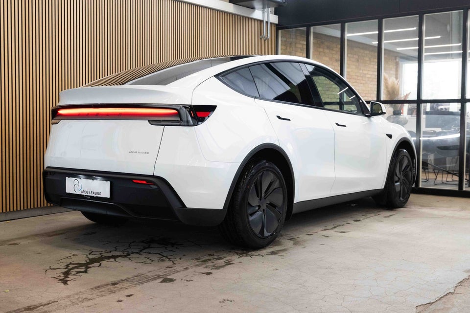 Tesla Model Y Long Range RWD 5d