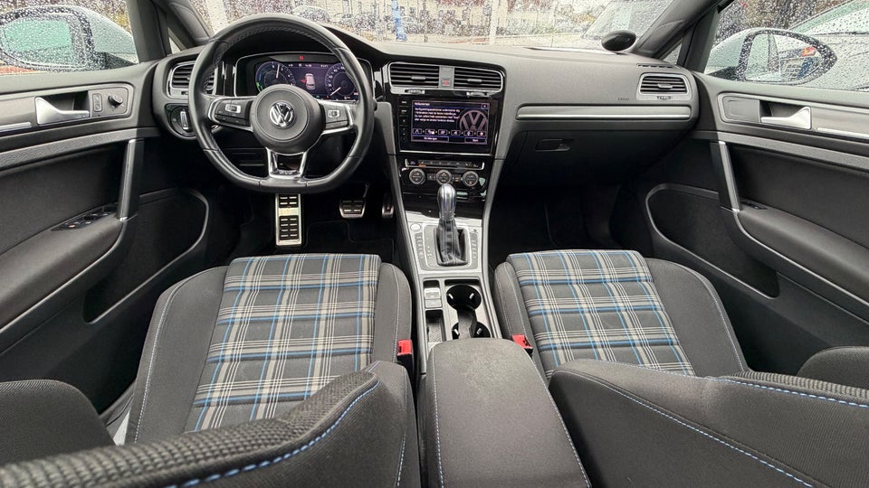 VW Golf VII 1,4 GTE DSG 5d
