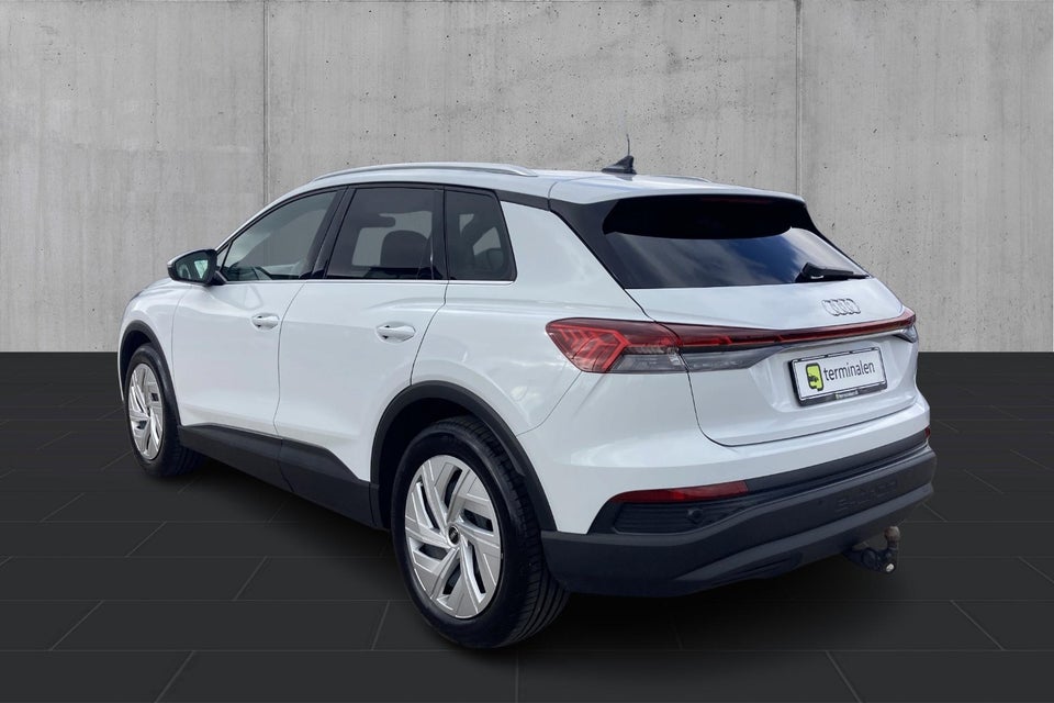 Audi Q4 e-tron 40  5d