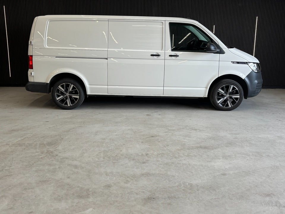 VW Transporter 2,0 TDi 150 Kassevogn DSG lang