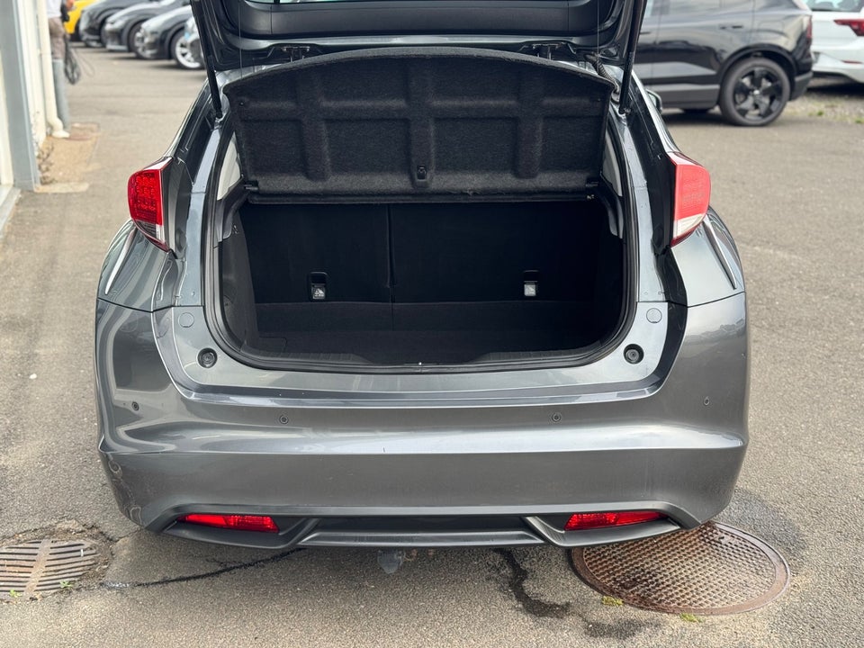 Honda Civic 1,8 i-VTEC Sport 5d