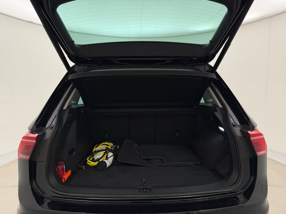 VW Tiguan 1,4 eHybrid Elegance DSG 5d