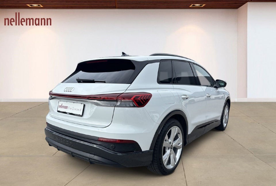 Audi Q4 e-tron 40 S-line 5d