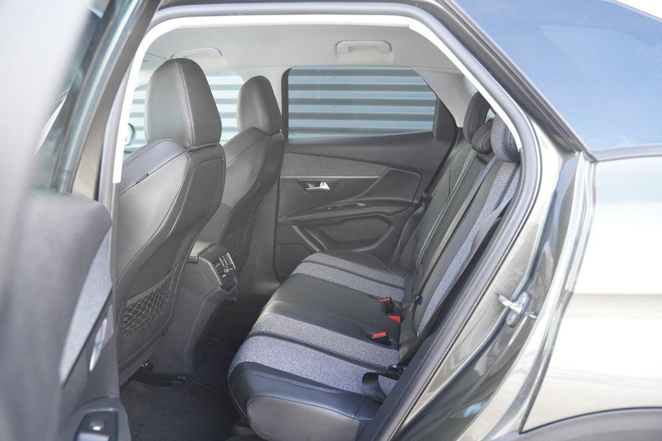 Peugeot 3008 1,6 BlueHDi 120 Allure 5d