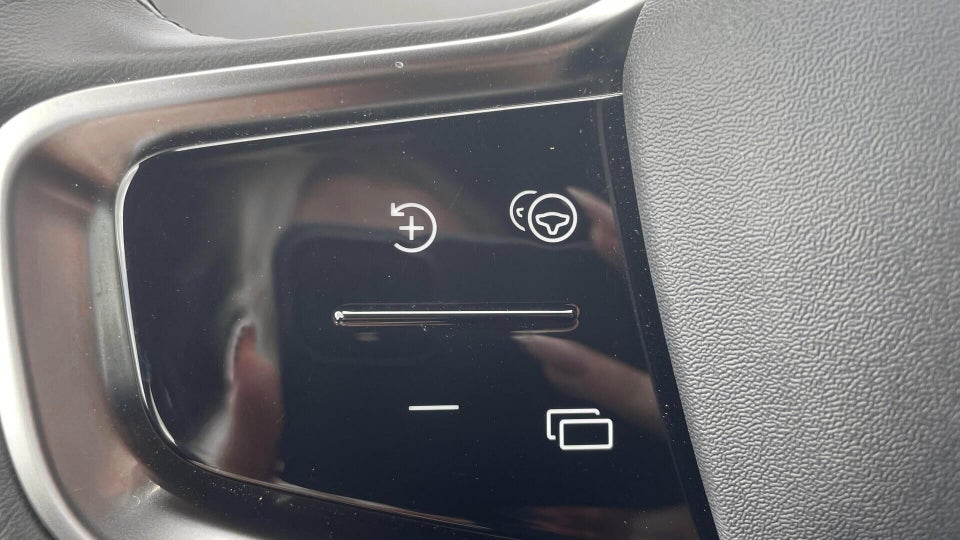 Volvo EX30 Standard Range Plus 5d