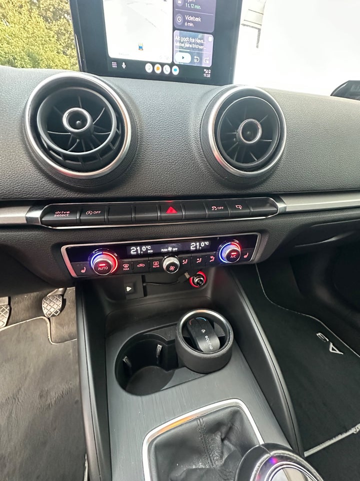 Audi A3 1,6 TDi 110 Ambition 4d
