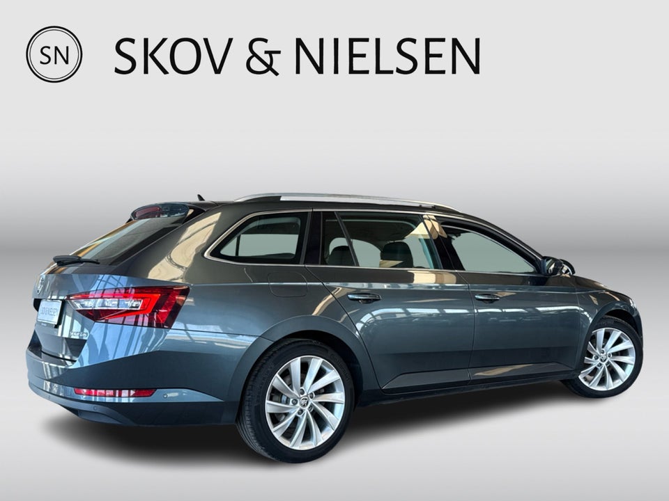 Skoda Superb 2,0 TDi 150 Style Combi DSG 5d