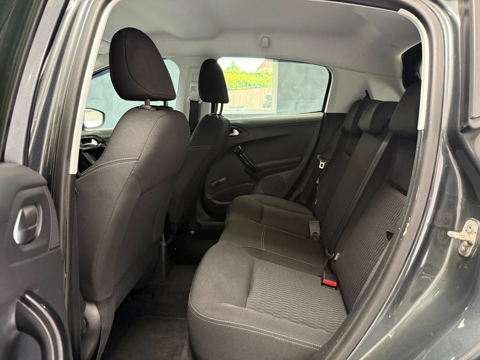 Peugeot 208 1,6 BlueHDi 100 Active 5d