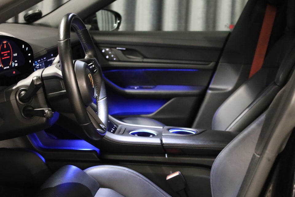 Porsche Taycan 4 Performance+ Cross Turismo 5d