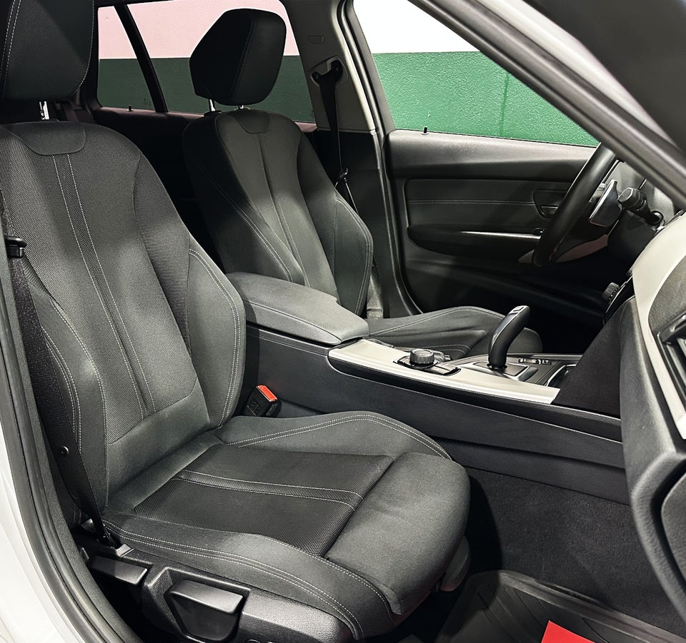 BMW 330i 2,0 Touring M-Sport aut. 5d