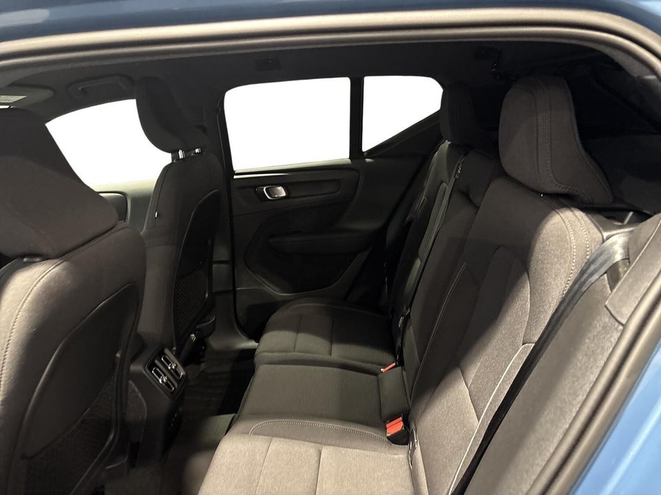 Volvo EX40 Extended Range Core 5d