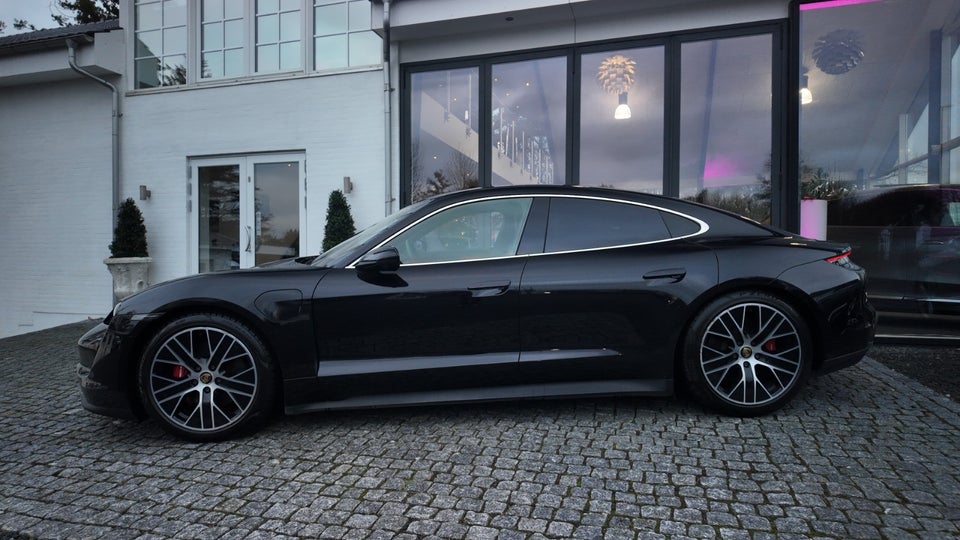 Porsche Taycan 4S Performance+ 4d