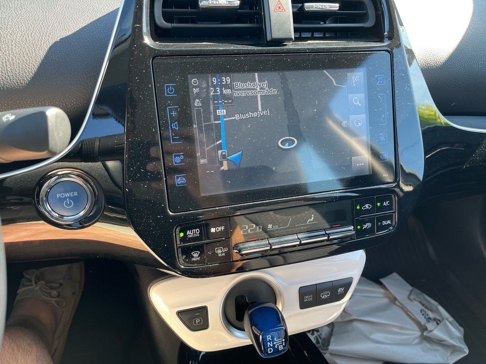 Toyota Prius 1,8 Hybrid H3 CVT 5d