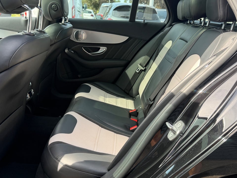 Mercedes C63 4,0 AMG stc. aut. 5d
