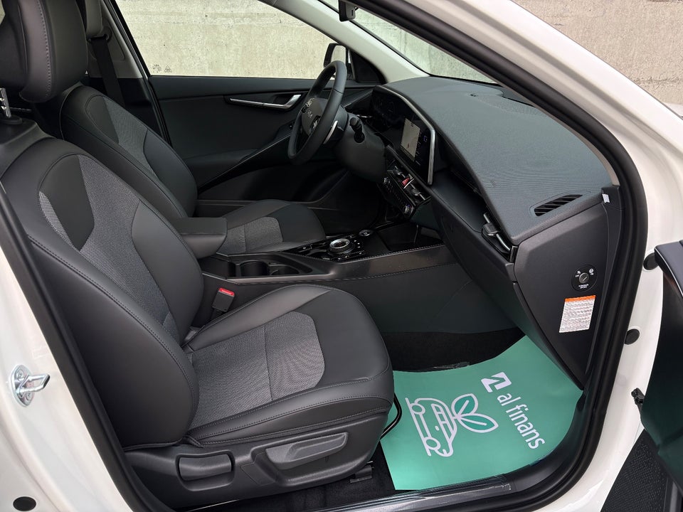 Kia Niro 64 EV Prestige 5d