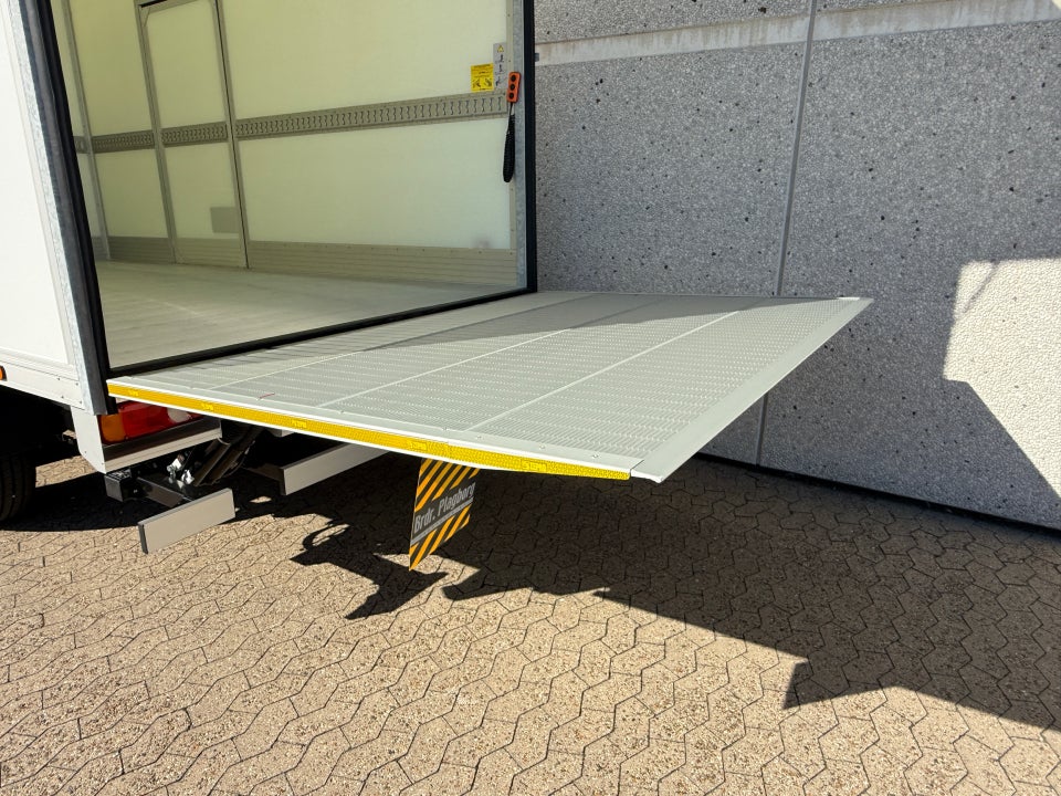 Fiat Ducato 35 Maxi 2,2 MJT 180 Kassevogn L3H2 Pro aut.