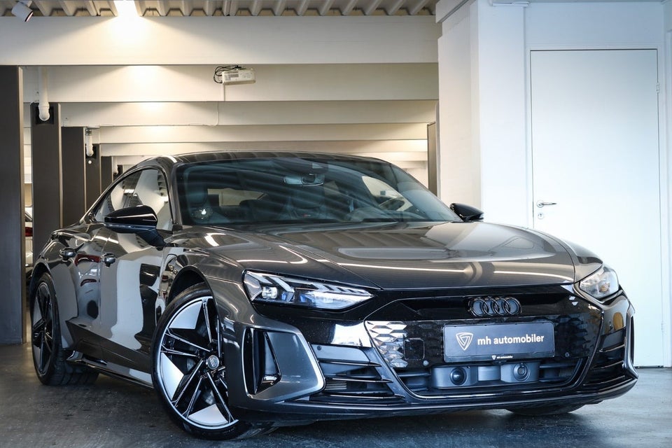 Audi RS e-tron GT quattro 4d