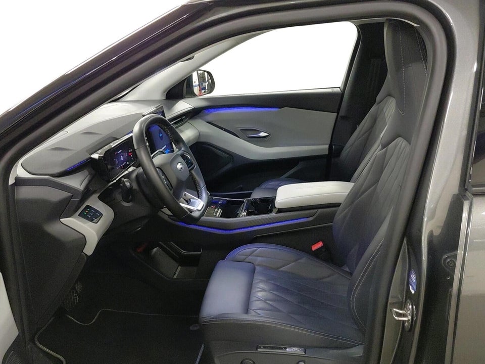 Ford Explorer 79 Premium Extended Range AWD 5d