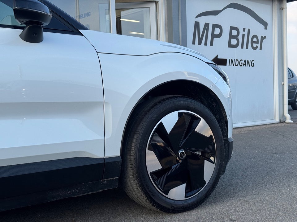 Volvo EX30 Extended Range Ultra 5d