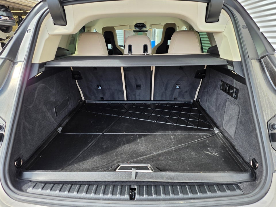 BMW iX xDrive40 5d