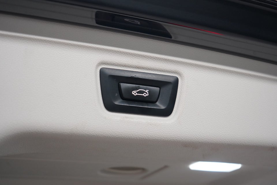 BMW 330e 2,0 Touring Sport Line aut. 5d