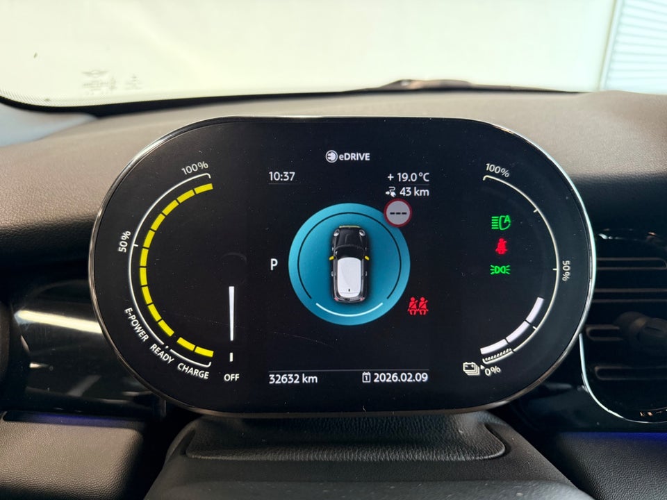 MINI Cooper SE Essential 3d