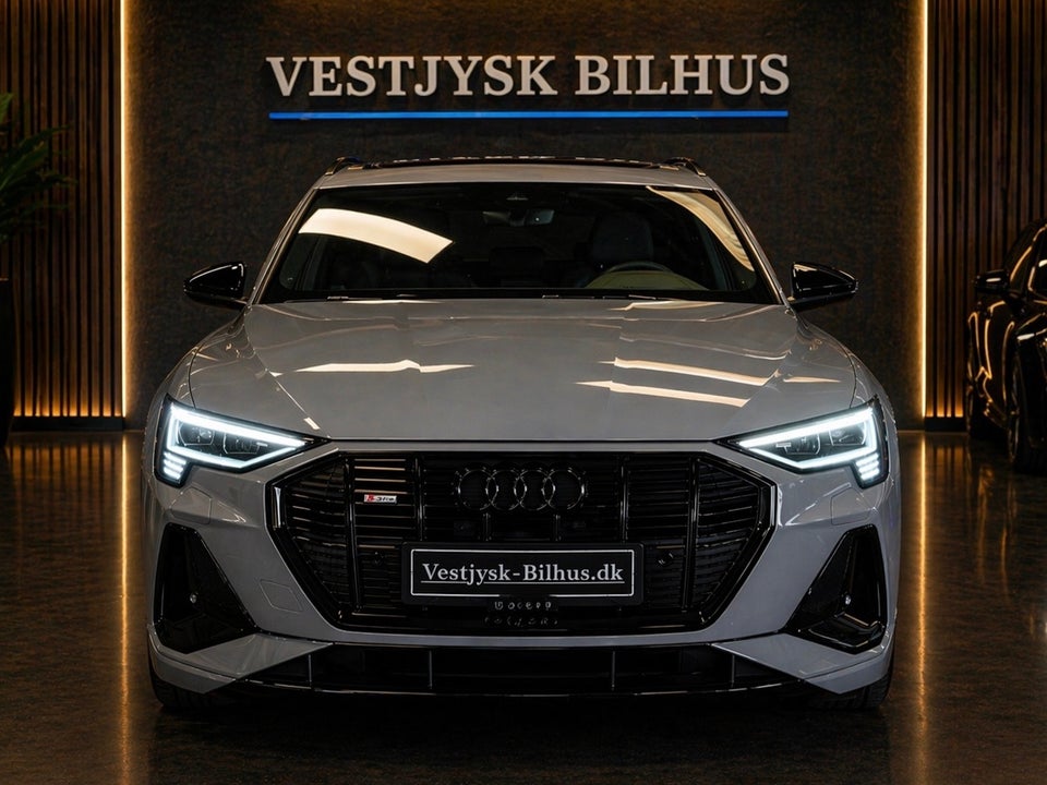 Audi e-tron 55 S-line Sportback quattro 5d