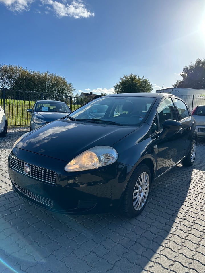 Fiat Grande Punto 1,4 Active 5d