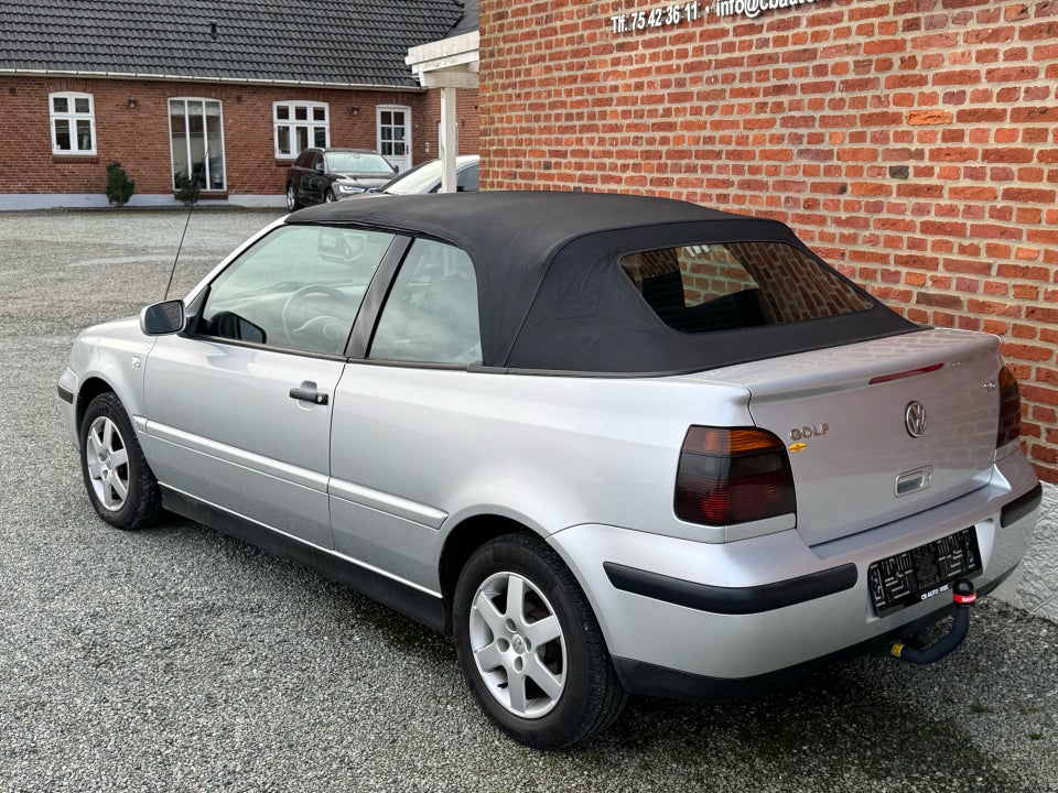 VW Golf IV 2,0 Highline Cabriolet 2d