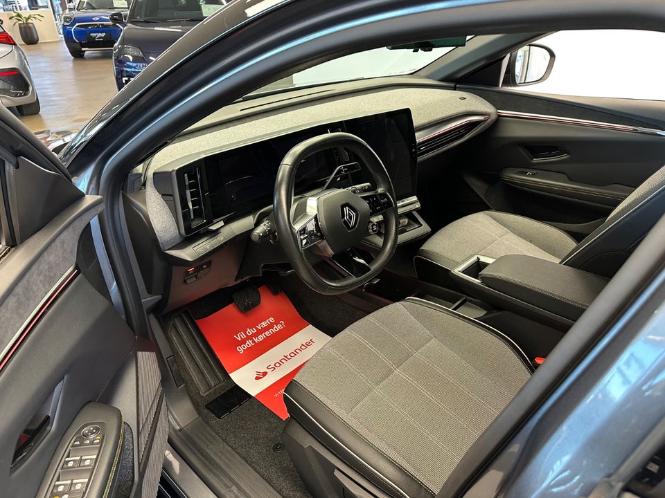 Renault Megane E-Tech 60 Techno 5d