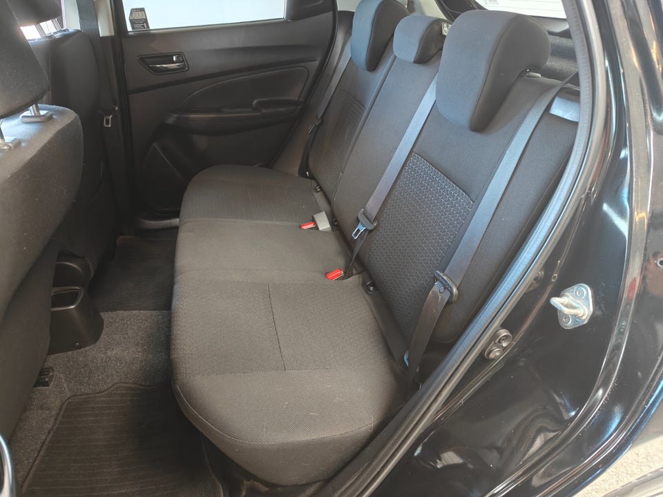 Suzuki Swift 1,2 mHybrid Exclusive CVT 5d