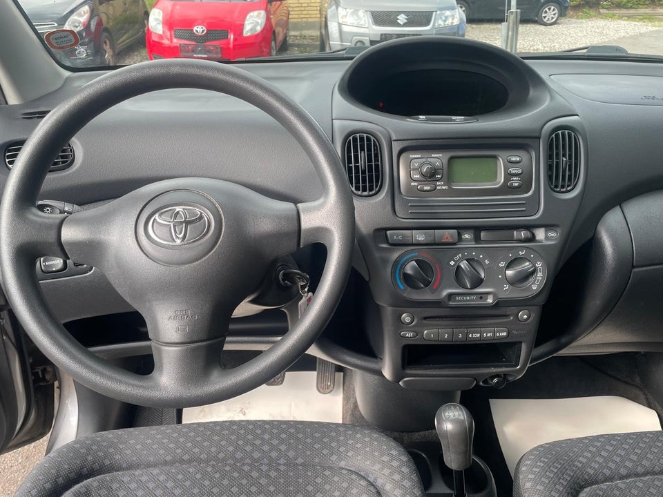 Toyota Yaris Verso 1,3 Terra 5d