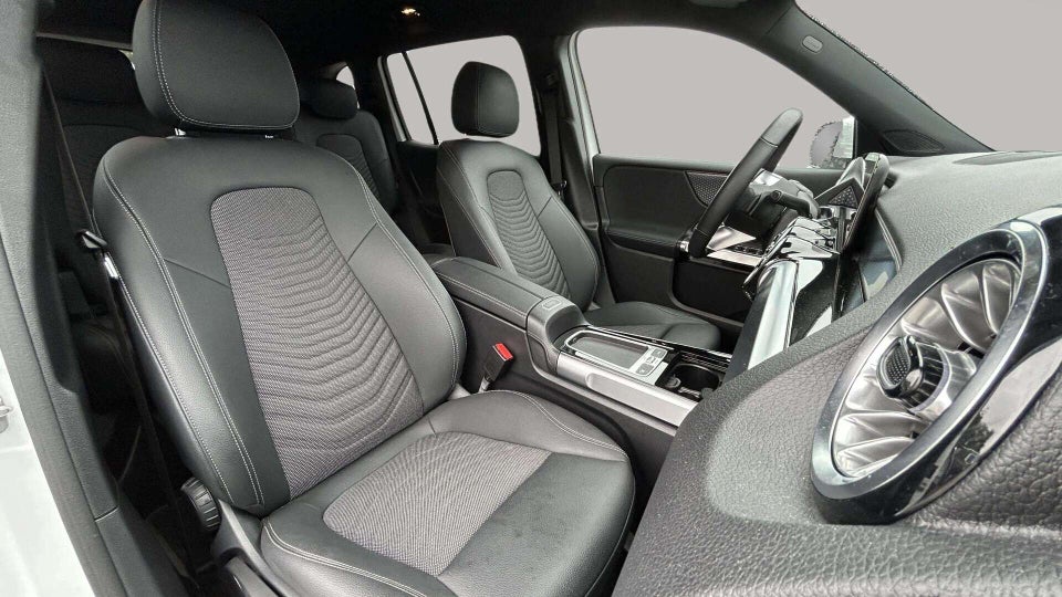 Mercedes EQB250+ Progressive 7prs 5d