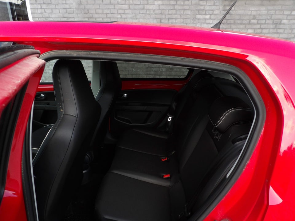 VW Up! 1,0 75 High Up! 5d