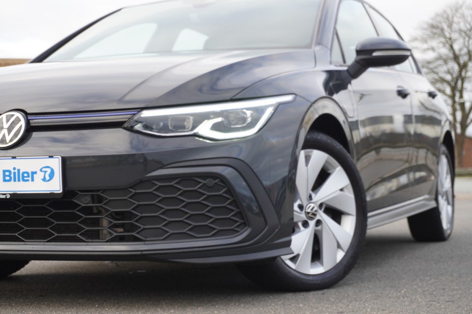 VW Golf VIII 1,4 GTE DSG 5d