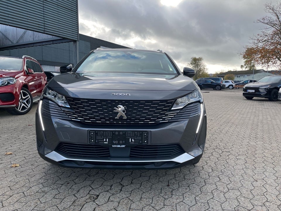 Peugeot 3008 1,6 Hybrid First Selection EAT8 5d