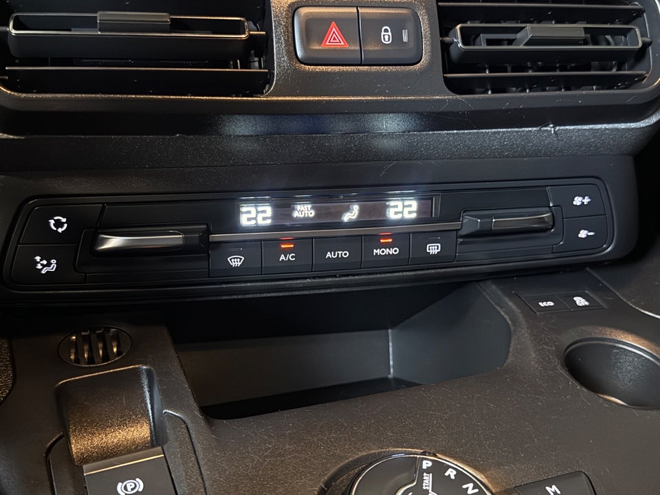 Citroën Berlingo 1,5 BlueHDi 130 Iconic EAT8 5d