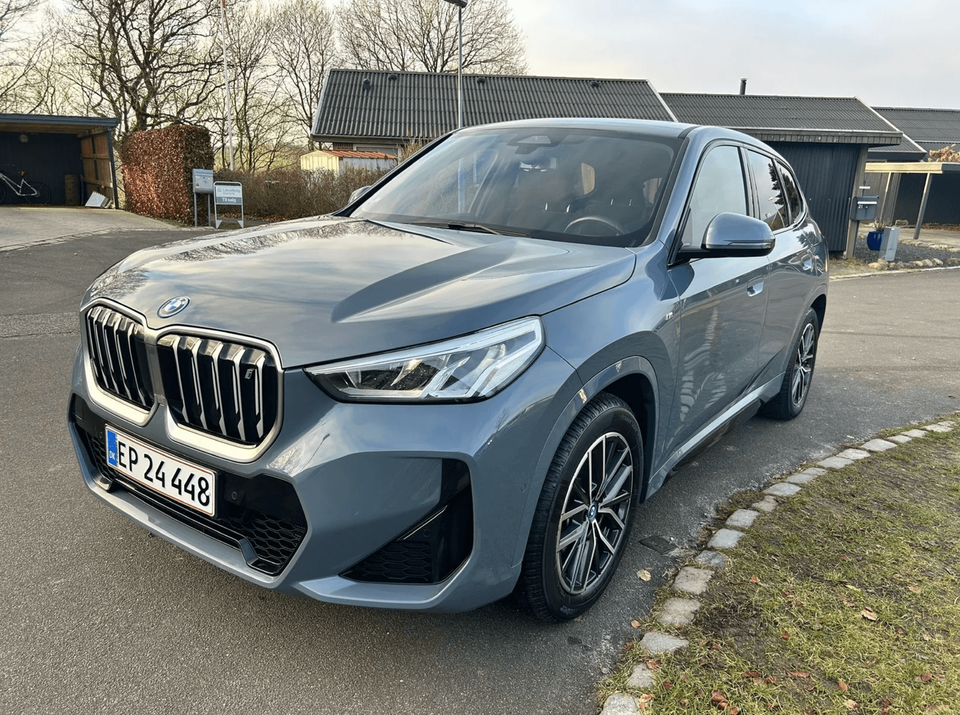BMW iX1 xDrive30 M-Sport 5d