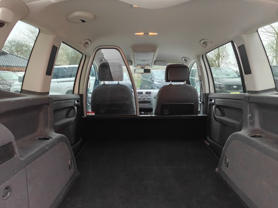 VW Touran 1,6 TDi 105 Comfortline BMT Van 5d