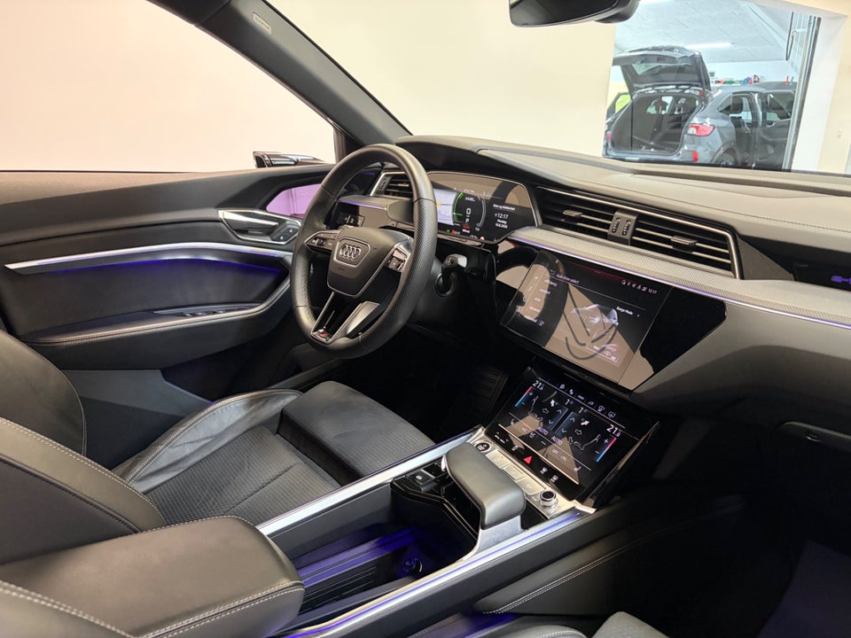 Audi Q8 e-tron 55 S-line Sportback quattro 5d