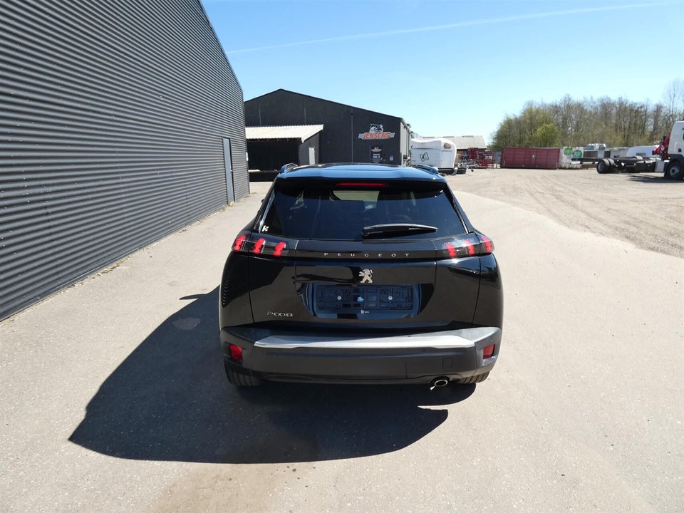 Peugeot 2008 1,5 BlueHDi 130 Allure Pack EAT8 Van 5d