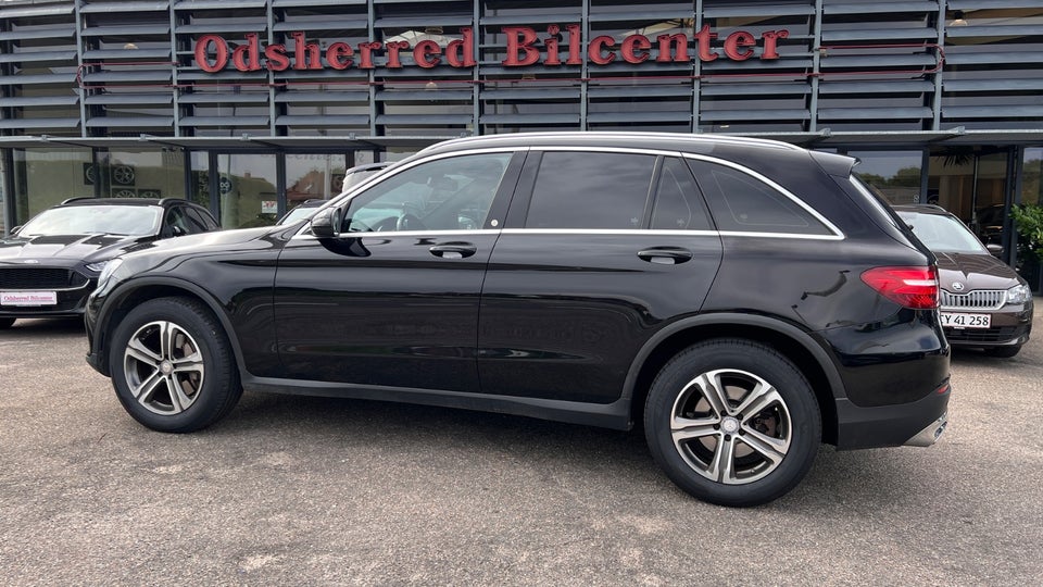 Mercedes GLC250 2,0 AMG Line aut. 4Matic 5d