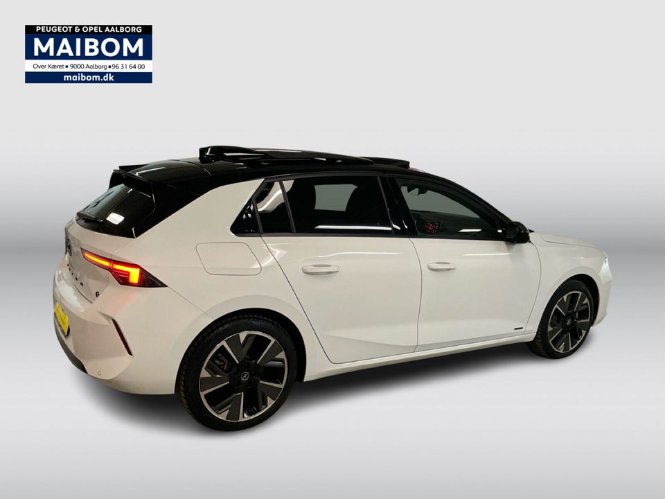 Opel Astra-e 54 Ultimate 5d