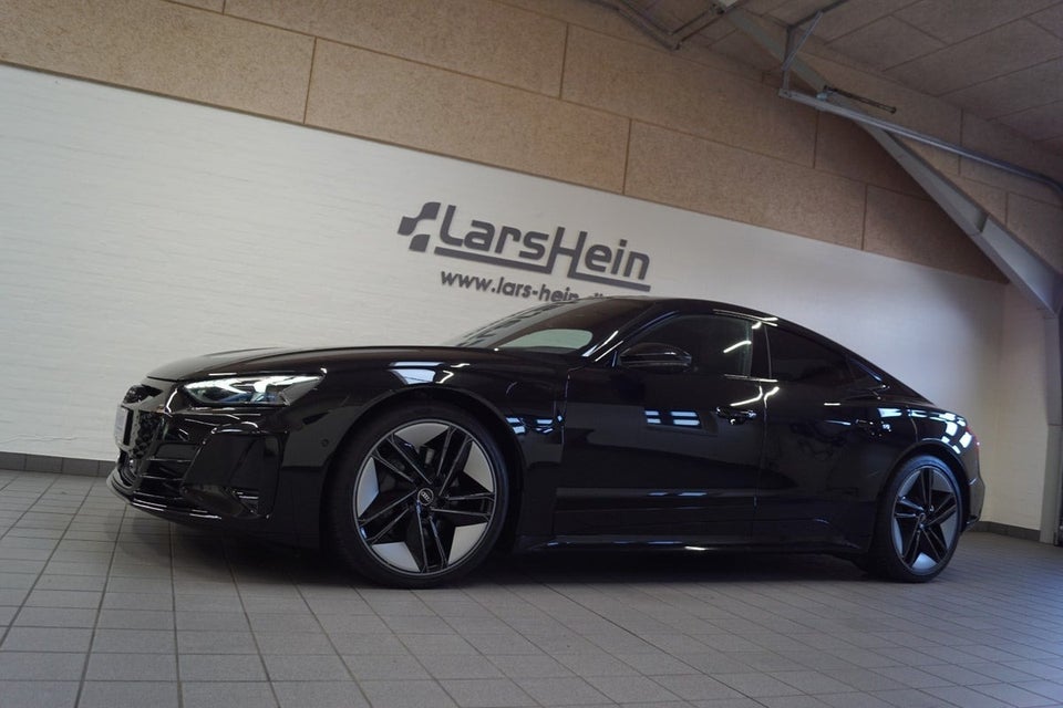 Audi e-tron GT quattro 4d